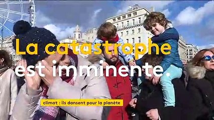 Un flash-mob pour le climat à Marseille