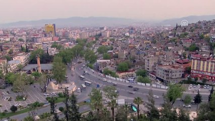 Şiir ve Edebiyatın Şehri" Tiyatroyu Sevdi