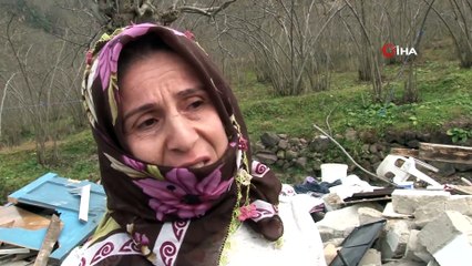 Hastane dönüşü evinin yıkıldığını gören kadın neye uğradığını şaşırdı