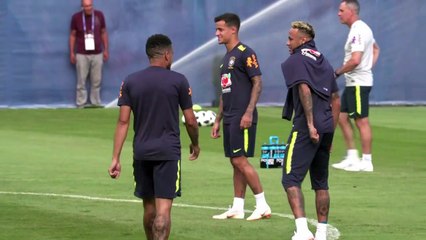 Neymar deve voltar a jogar em abril