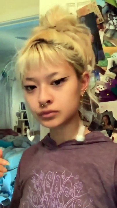 Pour ne plus perdre ses Airpods, elle invente un système pour les mettre en boucles d'oreilles