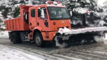 Antalya-Konya karayolunda yoğun kar yağışı... Hazırlıksız yakalanan yüzlerce araç sürücüsü yolda kaldı