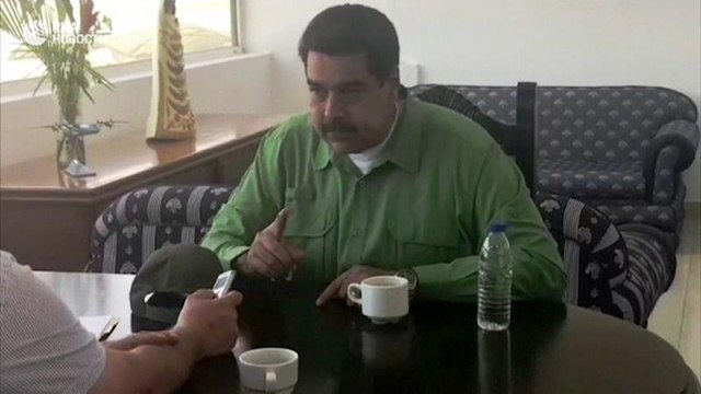 Maduro non molla e apre al dialogo: Ma niente presidenziali