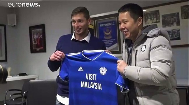 Найдены обломки самолета футболиста Эмилиано Салы?