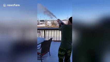 Minnesota teacher does fun science experiment with water and the polar vortex