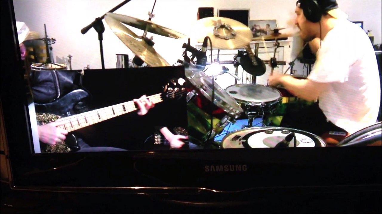 Tal Wilkenfeld Carol Kaye Divinity Roxx Nik West Ida Nielsen Drum Cover  Special Female Bass Guitar Players