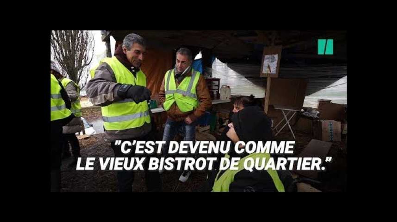 Ces gilets jaunes vosgiens sont toujours là grâce à la "famille" du rond-point