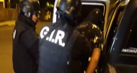 Dinero, armas y 16 detenidos es el resultado de un operativo en Manta