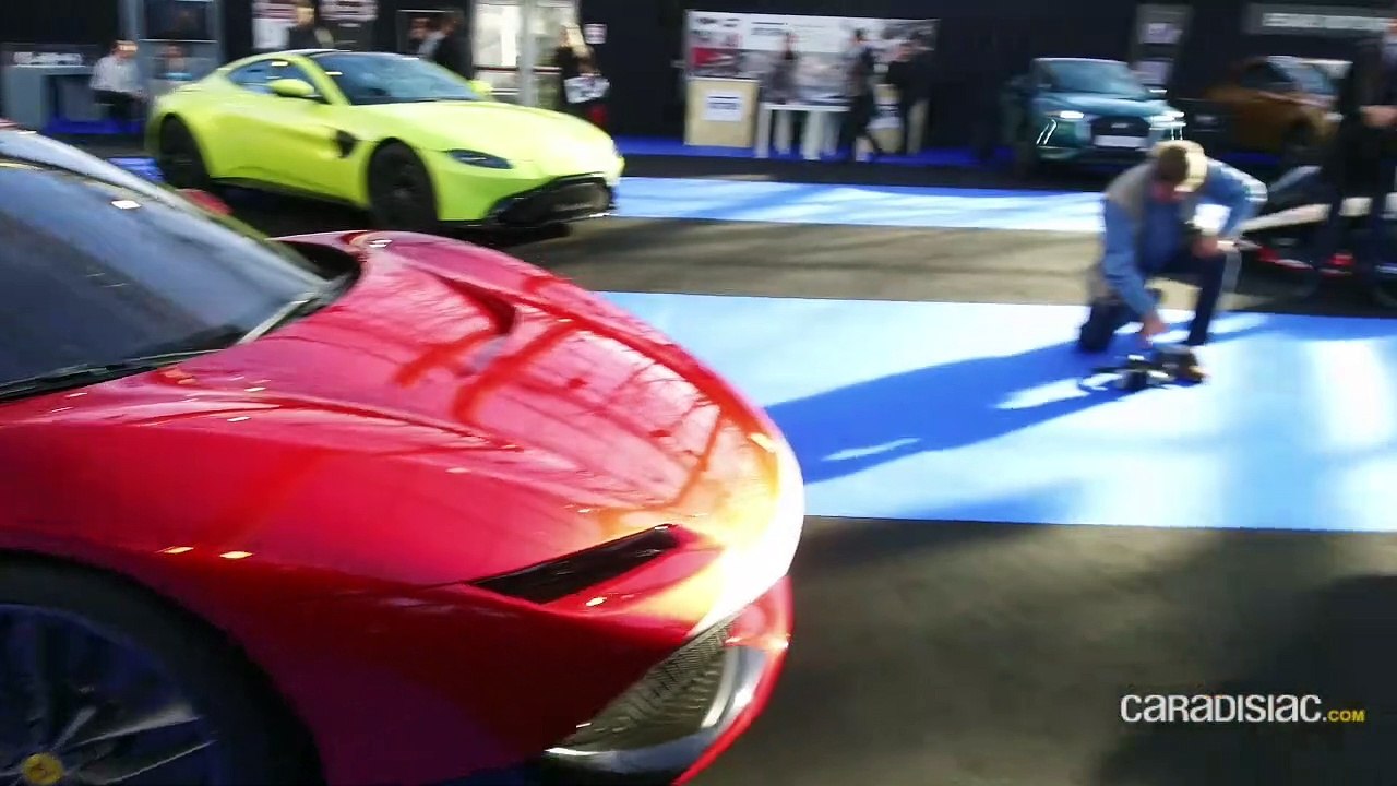 Festival automobile international: les plus belles carrosseries du monde s'exposent à Paris