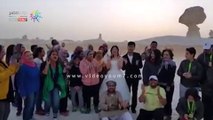 كيف احتفل عروسان من الصين بزفافهما فى صحراء الوادي الجديد
