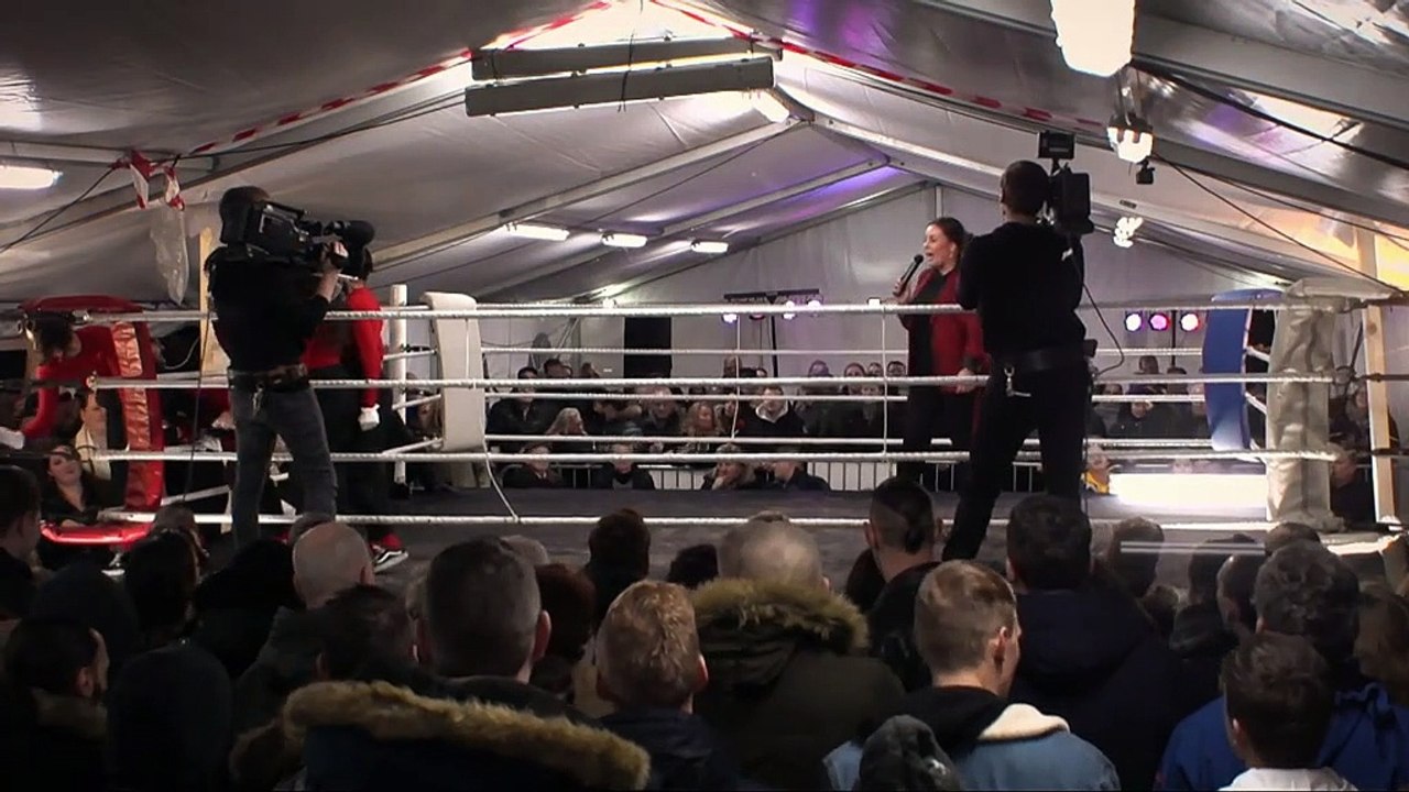 Wie wint de bokswedstrijd?