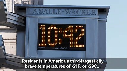 'It's ridiculous out here', people brave -22F (-29C) in Chicago