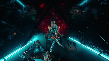 Nicki Minaj - Hard White