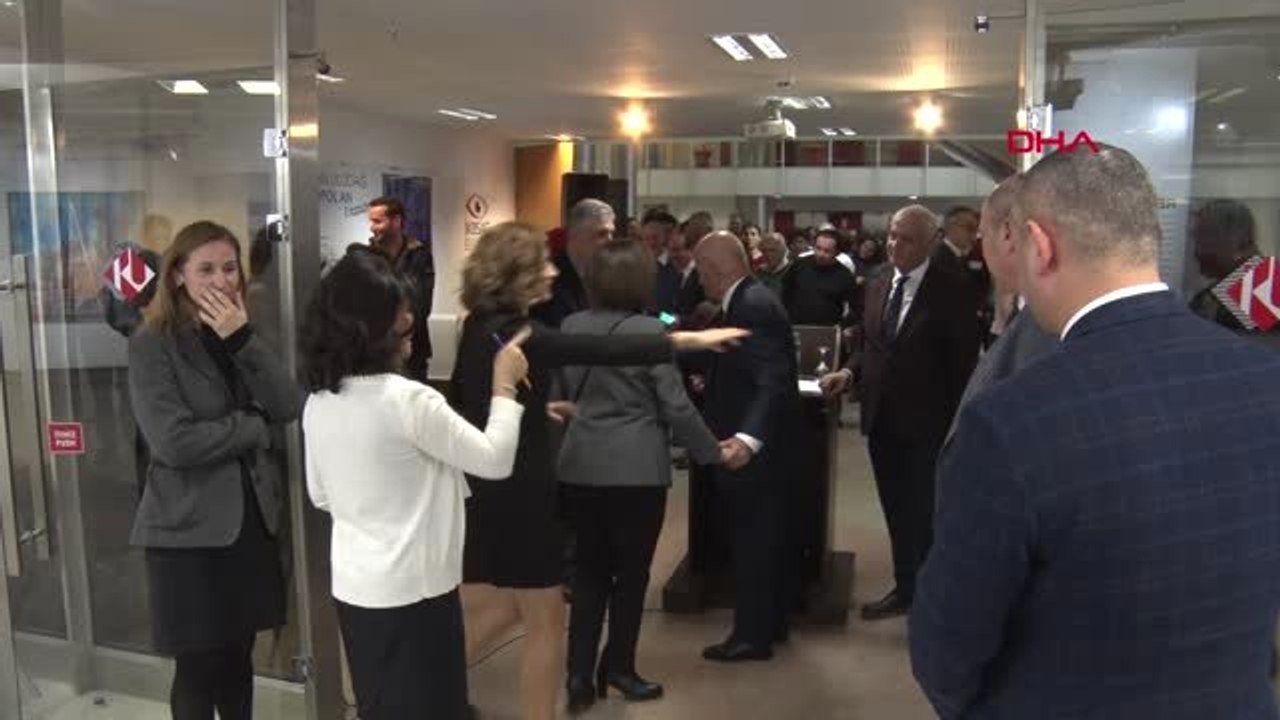 İstanbul 'Metropol An' Sergisi Sanatseverlerle Buluştu