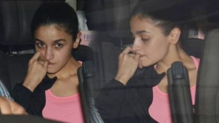 Alia Bhatt spotted outside Karan Johar's house; Watch Video | FilmiBeat