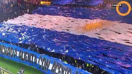 Hommage très émouvant pour Emiliano Sala à Nantes !