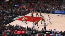 Harkless one-handed slam