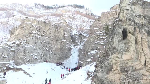 Erzurum'da Buz Tırmanış Festivali Başladı