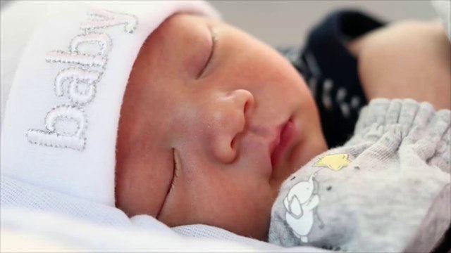 Siestes de bébé : 7 trucs infaillibles pour le faire dormir correctement