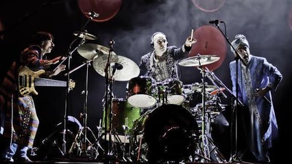 Sanremo, la playlist di canzoni sanremesi da cantare sotto la doccia