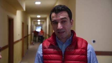 Descargar video: Investimet në Qytetin Studenti, Veliaj: Në korrik ndërhyrje në dhoma -  Lajme - Vizion Plus