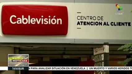 Macri privatiza frecuencias del espacio radioeléctrico de ARSAT