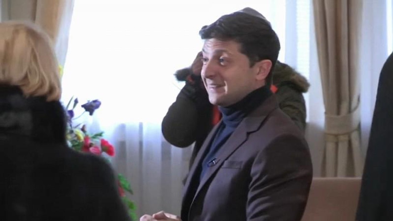 Ukraine: komiker im präsidentschaftsrennen vorn