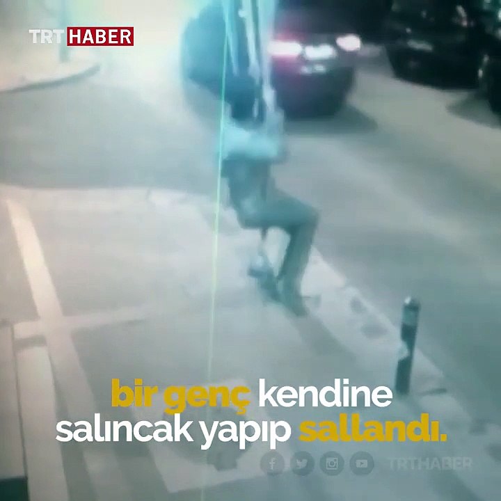 Mağaza önünde sallanmak