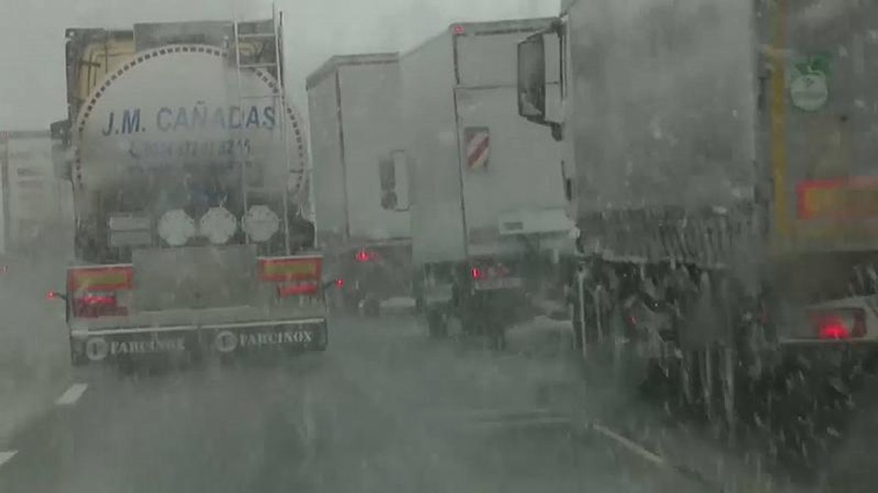 Schnee im Rheinland: Da ging nicht mehr viel