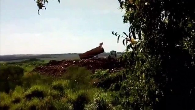 Internauta denuncia descarte irregular de entulhos