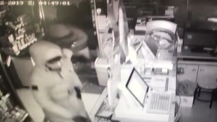 새벽 문 닫는 편의점만 골라 턴 10대 5명 검거 / YTN