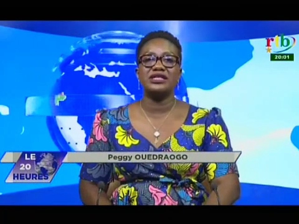 RTB - Le Président de la République reçoit en audience des délégations distinctes composées de banquiers et des responsables d’associations islamique du Burkina au palais de Kosyam 