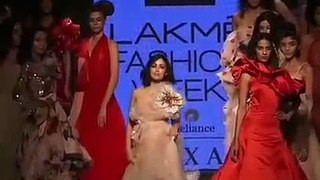 Ooopps Moment forYami Gautam aas she walks at lakme fashion weak.