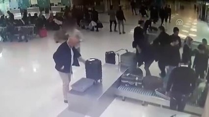 Uyuşturucuyla Uçağa Binmeye Çalışırken Yakalandılar