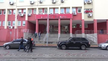 Kocaeli 500 Gram Esrarla Yakalanan 5 Kişi Adliyeye Sevk Edildi