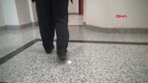 Diyarbakır Ameliyatta Bacağında Tıbbi Kamera Unutulduğu İddiasıyla Şikayetçi Oldu