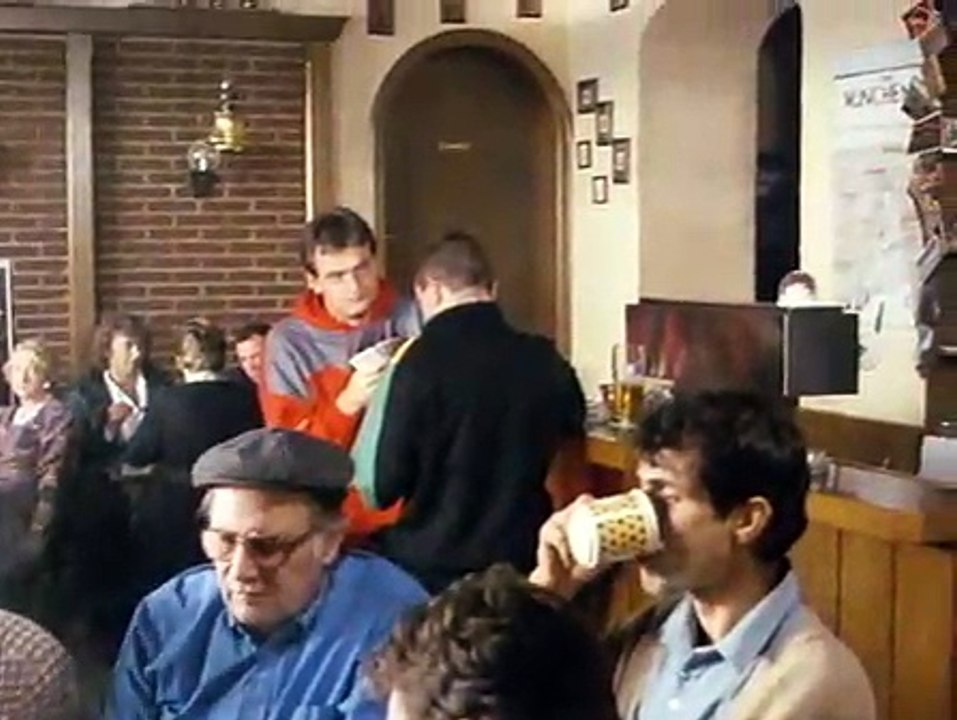 Zur Freiheit  E37 - Geld spielt keine Rolle