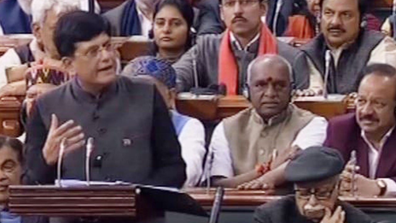 Budget 2019 : Piyush Goyal ensures implementation of 4R Approach Clean banking | Oneindia News