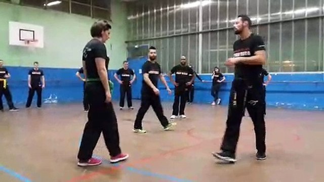 En Mayenne, près d'une centaine de pratiquants et pratiquants de Krav maga. Deux clubs : Laval et Pré-en-Pail