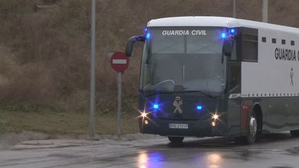 Los nueve presos independentistas ya van de camino a Madrid