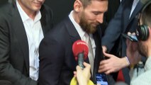 Messi acude al estreno de su espectáculo en el Circo del sol