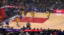 McGee makes big double block for Lakers