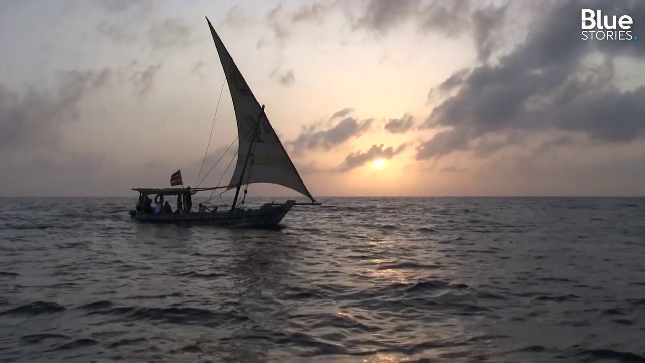 Ce bateau en plastique recyclé entame une tournée pour alerter sur la pollution des océans