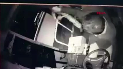 Aydın Otobüs Şoförüne Bıçaklı Saldırı Kamerada