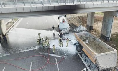 Tanker ile hafriyat kamyonu çarpıştı