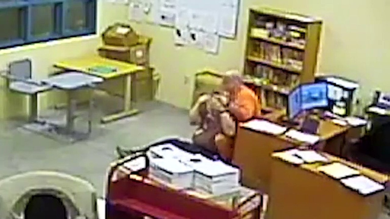 Arizona Prison Inmate Holds Shank To Jail Librarian’s Neck During Hostage Situation