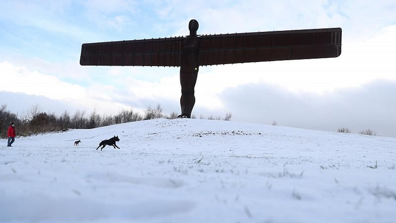 Big freeze: Cold weather and snow to sweep western Europe this weekend
