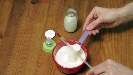 Stillen & Babyernährung - Baby 1x1: Flasche geben