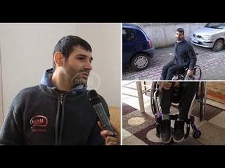 "BOOM": Prej 22 vitesh në karrige me rrota, i riu kërkon 65 mijë dollarë që të ngrihet në këmbë