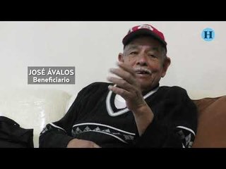 Dan apoyo a adultos mayores